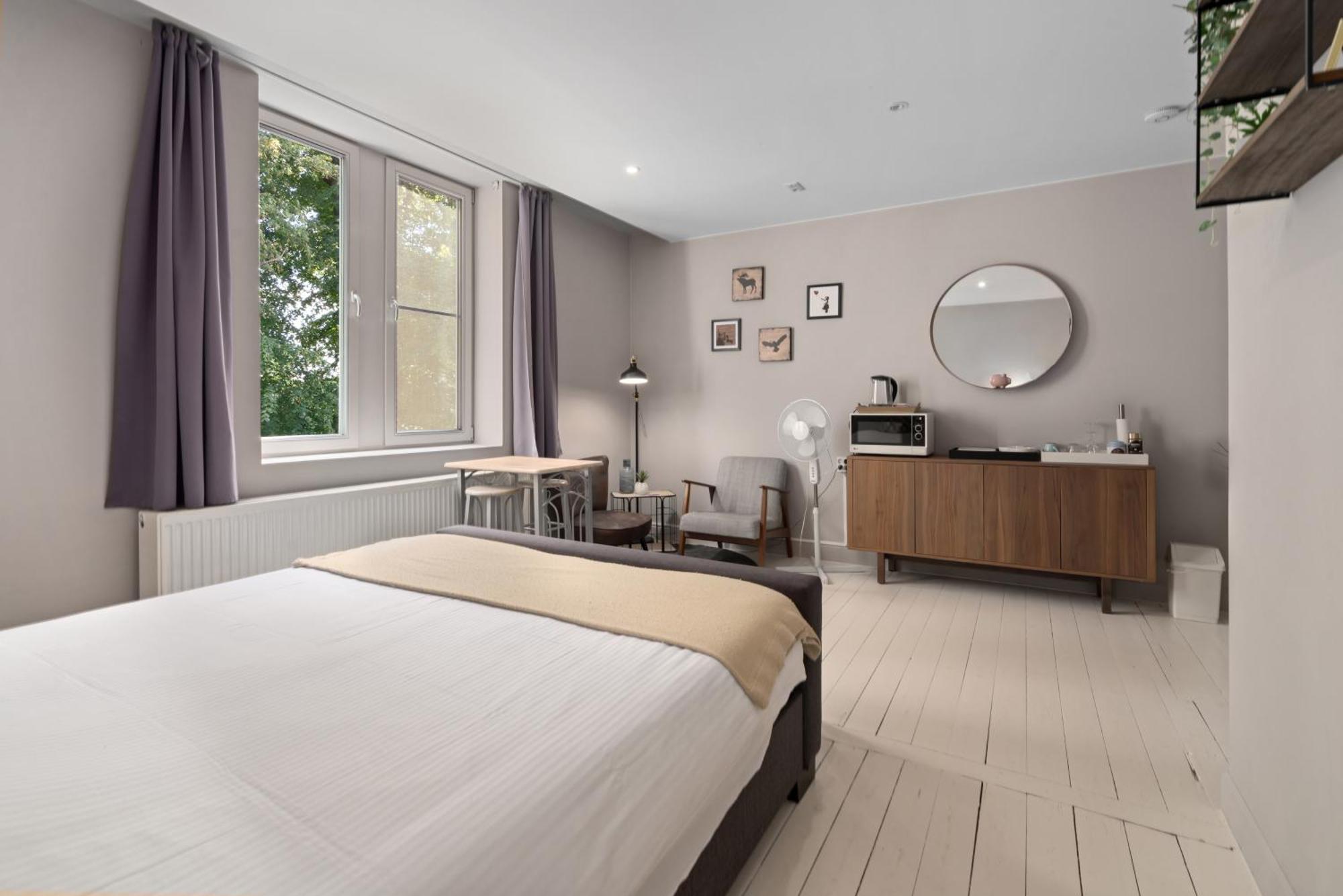 Spacious Guest Suites Near Historic Market - 5 Min Walk Brygge Exteriör bild