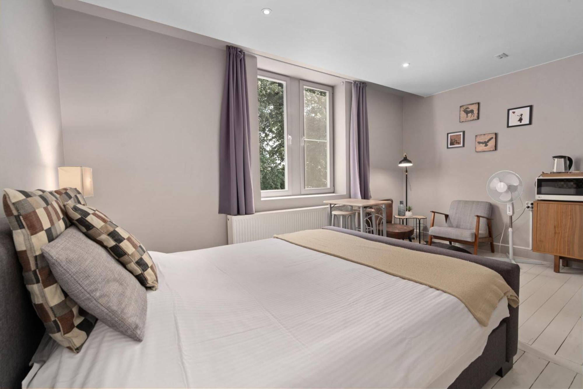 Spacious Guest Suites Near Historic Market - 5 Min Walk Brygge Exteriör bild