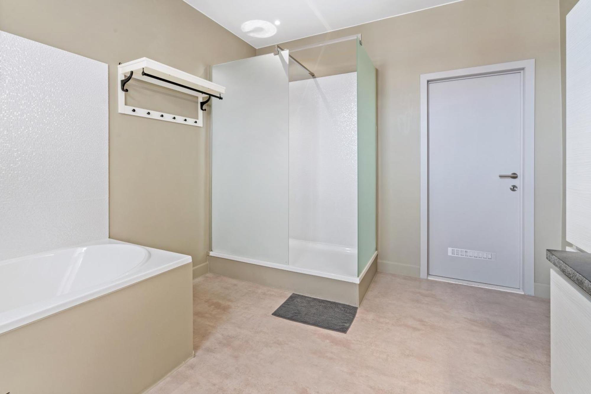 Spacious Guest Suites Near Historic Market - 5 Min Walk Brygge Exteriör bild